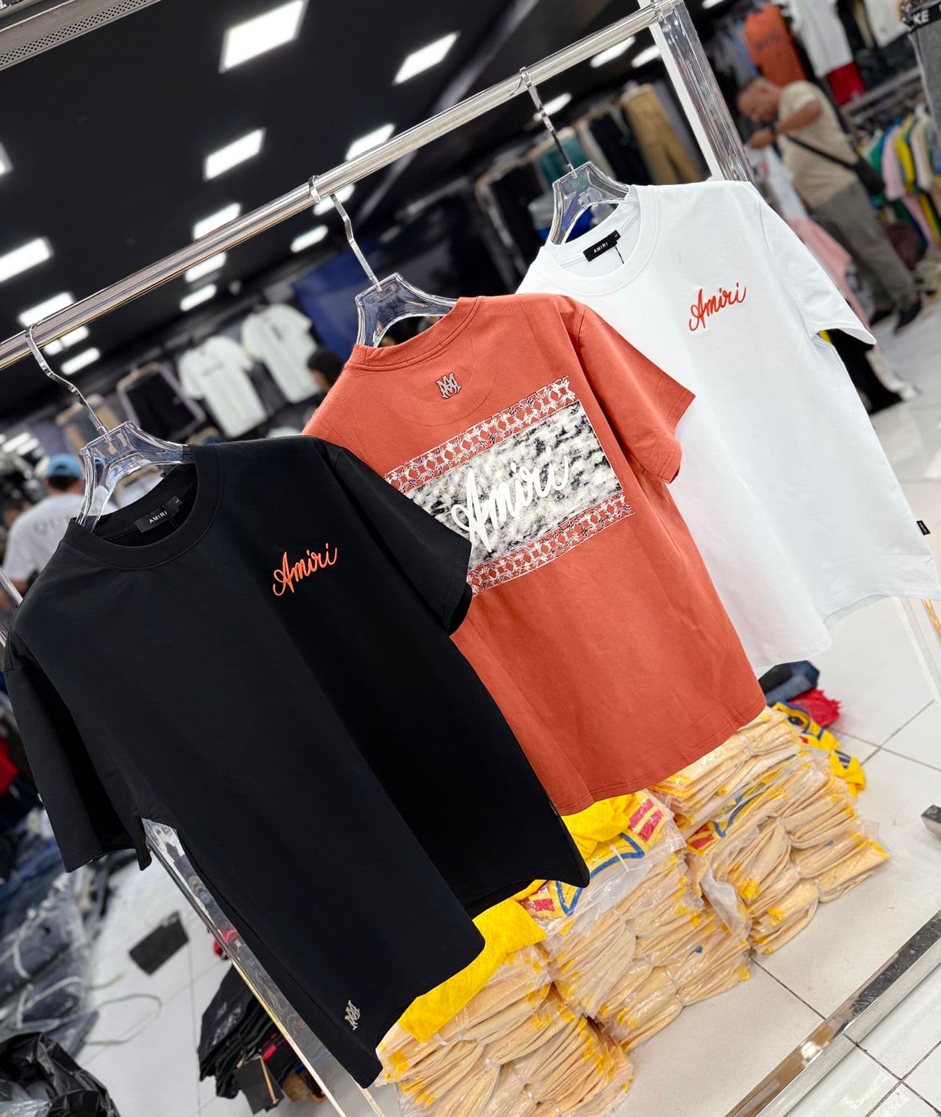 Conjuntos tela fría al por mayor Colombia — Nike Dri-FIT Adidas Aeroready Calvin Klein Performance Tommy Hilfiger Sport desde $62.000 COP, Kikluxe mayorista Cali envíos 24-48h a Bogotá Medellín toda Colombia sin mínimo